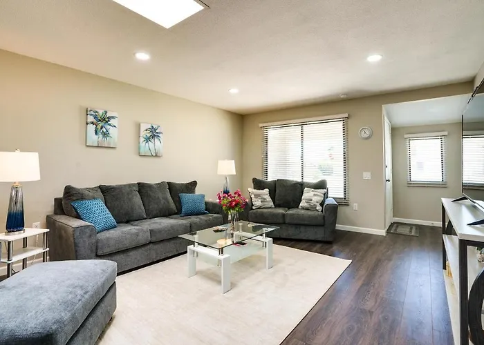 Golfer's Oasis! 55+ Sun West Retreat W/ Pool Holiday home *