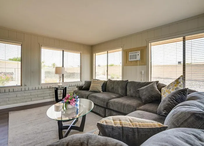 Golfer's Oasis! 55+ Sun West Retreat W/ Pool