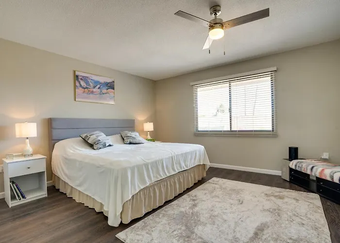 Golfer's Oasis! 55+ Sun West Retreat W/ Pool Holiday home Sun City West