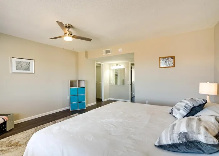Golfer's Oasis! 55+ Sun West Retreat W/ Pool