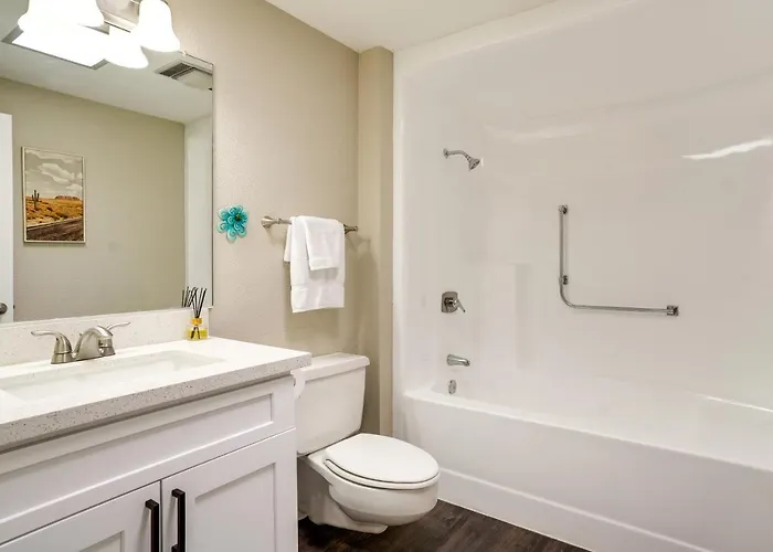 Golfer's Oasis! 55+ Sun West Retreat W/ Pool *