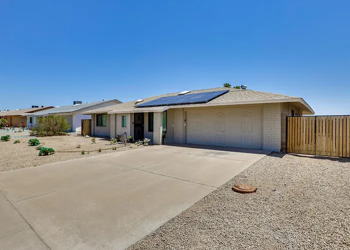 Golfer's Oasis! 55+ Sun West Retreat W/ Pool