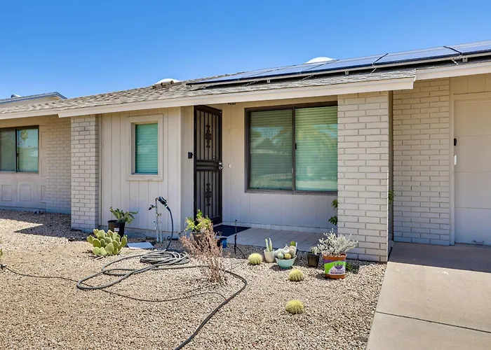 Golfer's Oasis! 55+ Sun West Retreat W/ Pool Holiday home *